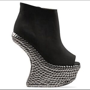 Jeffrey Campbell Night Walk